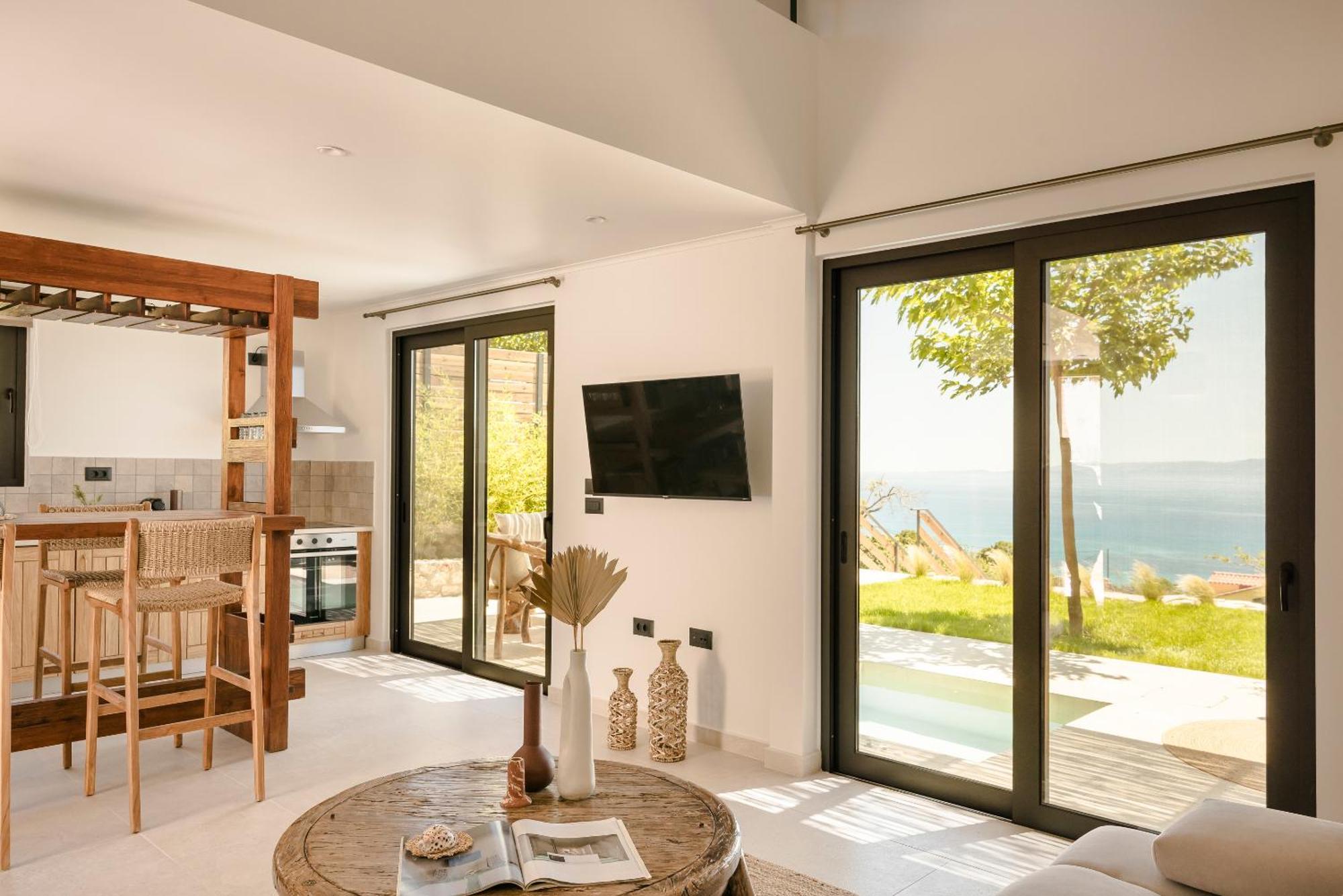 Hilaritas Luxury Suites Sea View, Private Pool & Jacuzzi Paradise Ratzaklíon Eksteriør bilde