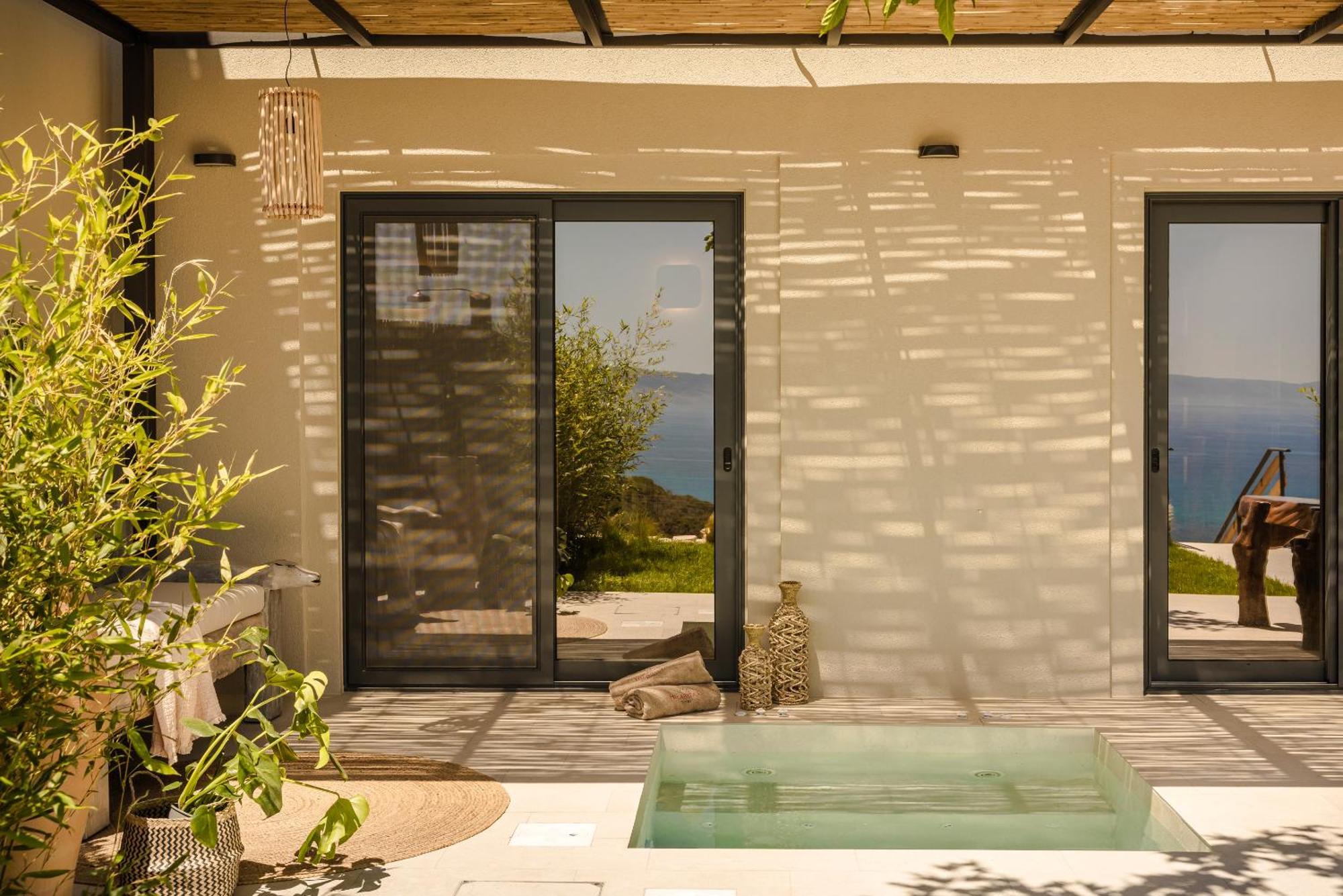 Hilaritas Luxury Suites Sea View, Private Pool & Jacuzzi Paradise Ratzaklíon Eksteriør bilde